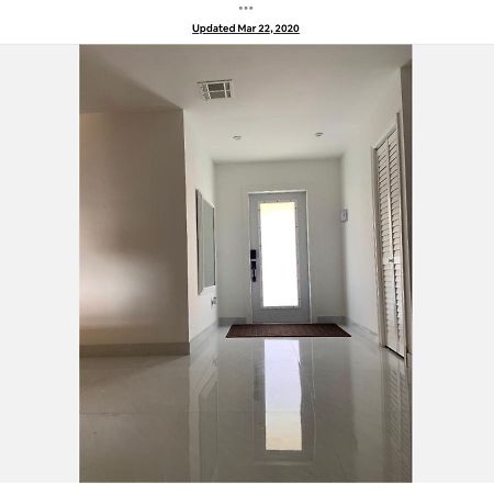 Room & Private Bathroom Бока-Ратон Экстерьер фото
